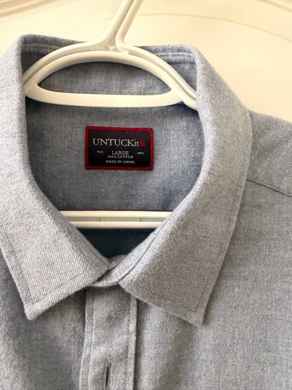 4x UNTUCKit Men's Light Gray Long-Sleeve Shirt - Large